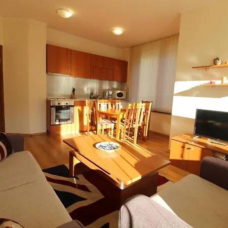 2 Bedroom Near Gondola 公寓