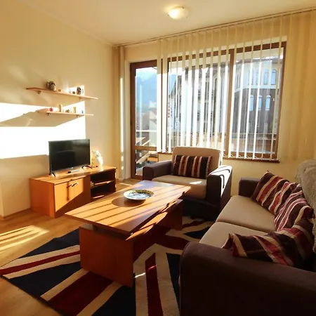 2 Bedroom Near Gondola