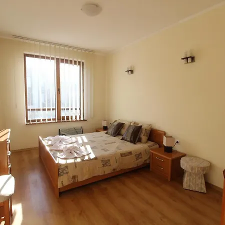 2 Bedroom Near Gondola Bansko