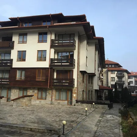 2 Bedroom Near Gondola Apartment