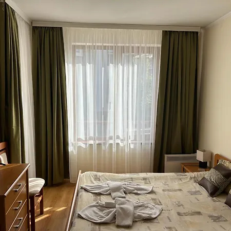 Apartment 2 Bedroom Near Gondola Bansko