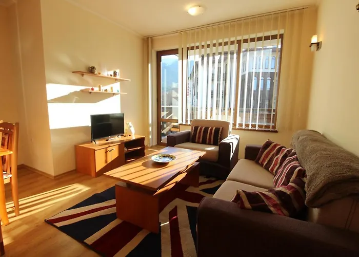 2 Bedroom Near Gondola