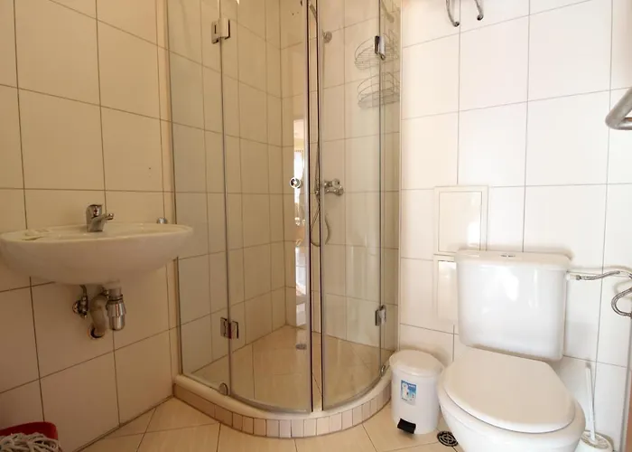 Apartment 2 Bedroom Near Gondola *