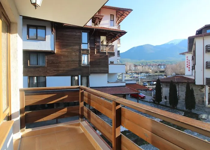 2 Bedroom Near Gondola Apartment