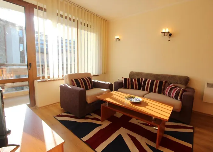 Apartment 2 Bedroom Near Gondola Bansko