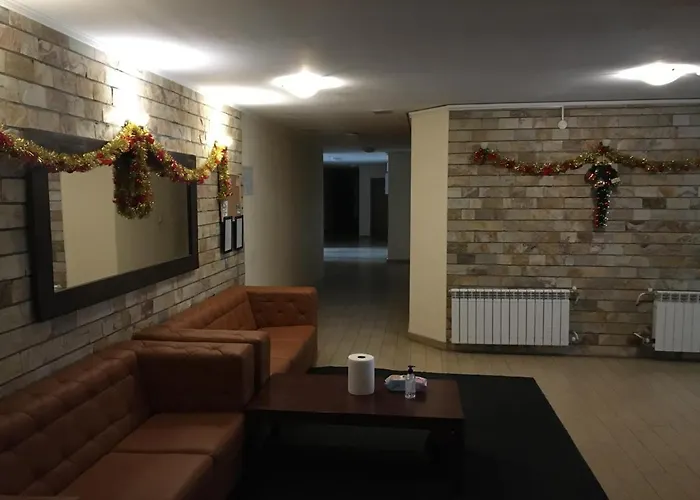 2 Bedroom Near Gondola